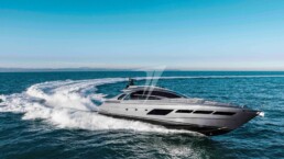 Pershing 8X - CMM YACHT SERVICE